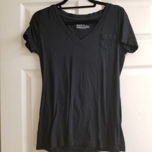Plain black tee shirt